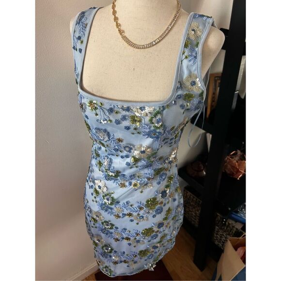 Blue sequence flower dress size medium - Picture 1 of 10